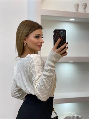Beyaz V Yaka Saç Örgü Model Triko