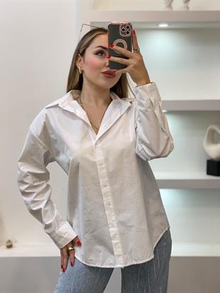 Beyaz Vatkalı Gömlek 