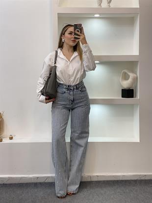 Beyaz Vatkalı Gömlek 