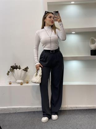 Beyaz Yarım Boğazlı Modal Kumaş Basic Bluz