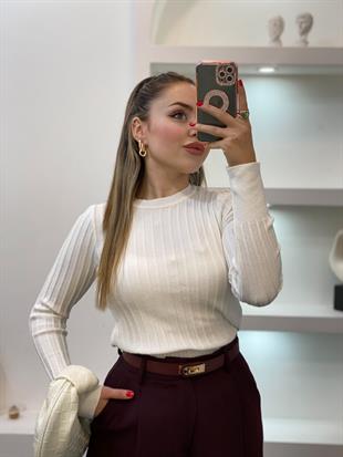 Beyaz Yumoş Dokulu Triko Bluz 