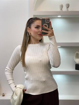 Beyaz Yumoş Dokulu Triko Bluz 