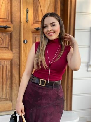 Bordo Renk Boğazlı Modal Kumaş Kolsuz Basic Bluz