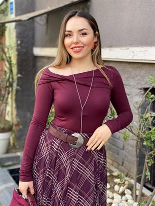 Bordo Yaka Düğüm Detaylı Bluz