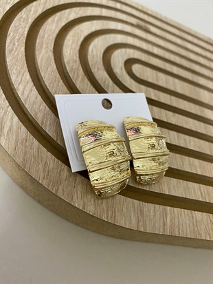 Gold Eğimli Küpe