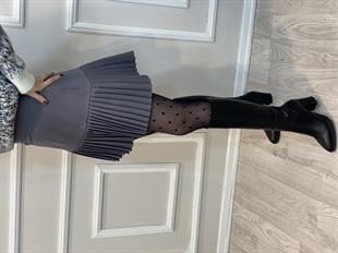 Gri Piliseli Arkası Fermuarlı Etek