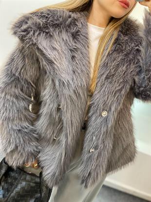 Gri Renk Geniş Yakalı Kürk