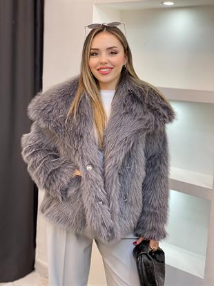 Gri Renk Geniş Yakalı Kürk