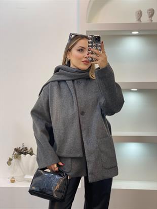 Gri Renk Şal Detaylı Kaşe Ceket