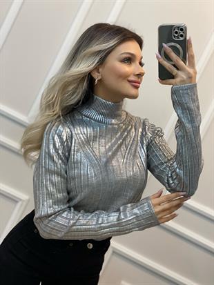 Gümüş Varak Baskılı Boğazlı Triko 