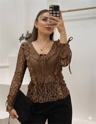 Kahve Bağlama Detaylı Dantel Bluz