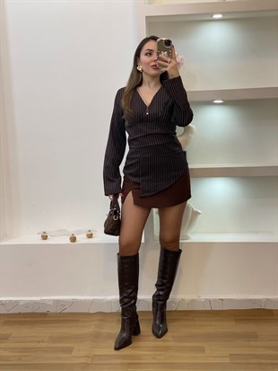 Kahve Çizgili Asimetrik Kesim Bluz 