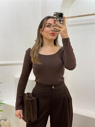 Kahve Geniş Yaka Basic Bluz