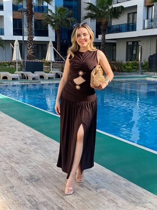Kahve Güneş Aksesuarlı Likralı Sandy Elbise