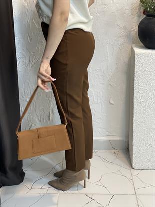 Kahve Kemerli Arka Beli Lastikli Kumaş Pantolon 