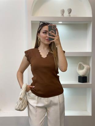 Kahve Kolları Delikli Model Triko Bluz