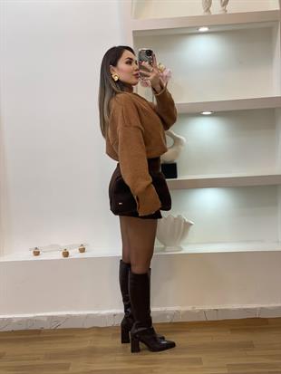 Kahve Omuz Gold Düğmeli Kazak