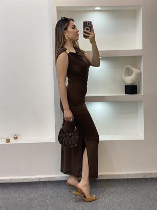 Kahve Omuz Gold Tokalı Elbise