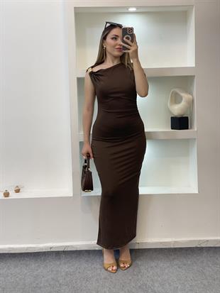 Kahve Omuz Gold Tokalı Elbise