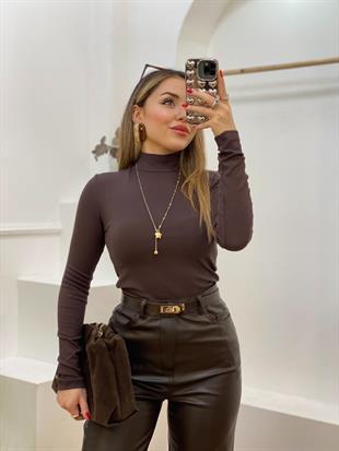 Kahve Renk Yarım Boğazlı Modal Kumaş Basic Bluz