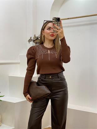 Kahve Taş Detaylı  Önü Mini Pencereli Triko Bluz