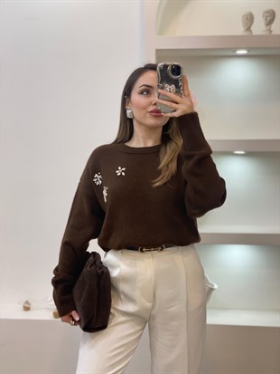 Kahve Taşlı Model Triko Kazak