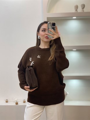 Kahve Taşlı Model Triko Kazak
