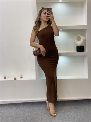 Kahve Tek Omuz Gold Toka Detaylı Elbise