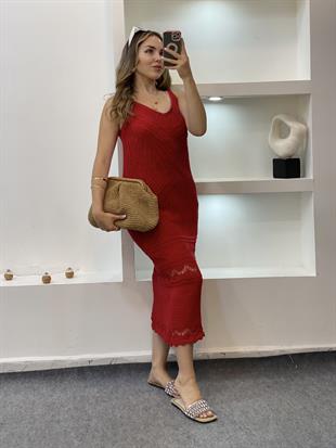 Kırmızı Desenli Triko Elbise