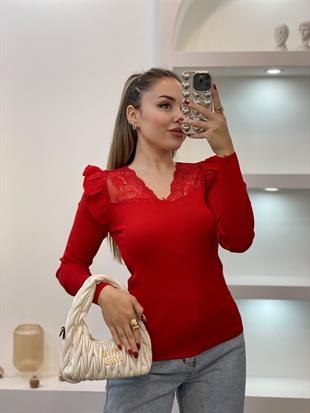 Kırmızı Kolları Volanlı Dantel Detaylı Triko Bluz