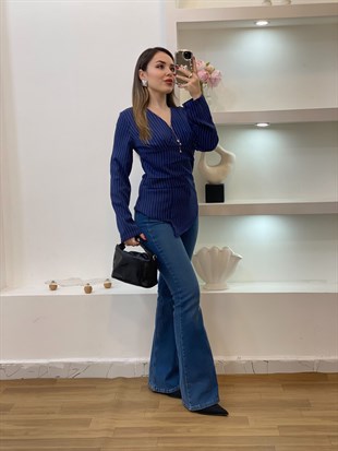 Lacivert Çizgili Asimetrik Kesim Bluz 