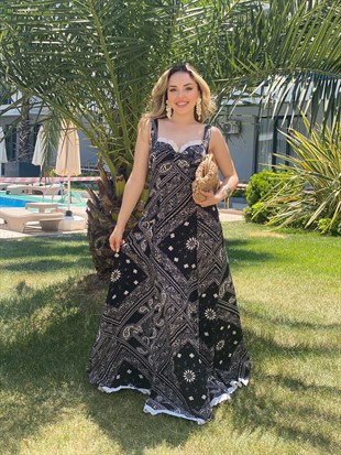 Marka Model Dantel Detaylı Elbise
