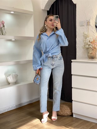 Mavi Yanı Bağlamalı Model Gömlek 