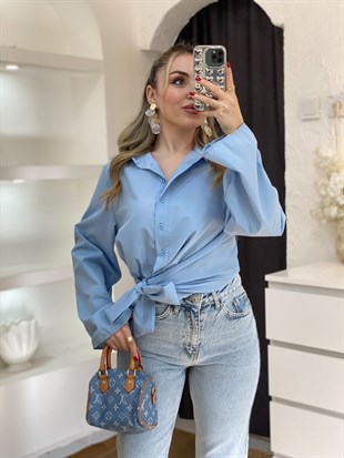 Mavi Yanı Bağlamalı Model Gömlek 
