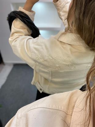 Orj Marka Arkası Nakışlı Bej Gabardin Ceket 