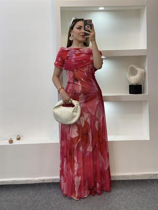 Pembe Desenli Kayık Yaka Şifon Elbise