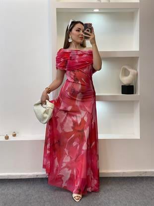 Pembe Desenli Kayık Yaka Şifon Elbise