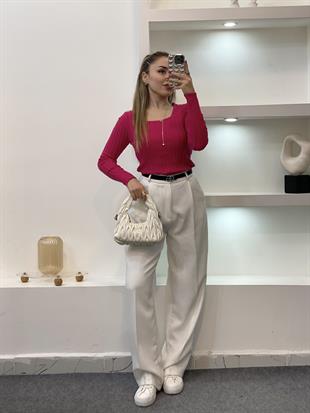 Pembe Kare Yaka Yumoş Dokulu Triko Bluz
