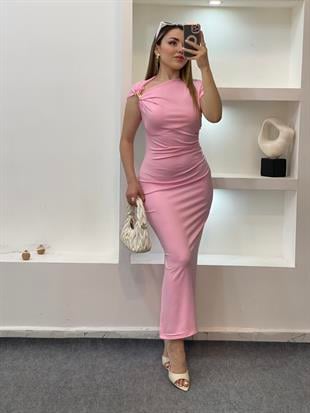 Pembe Omuz Gold Tokalı Elbise