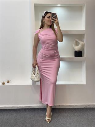Pembe Omuz Gold Tokalı Elbise