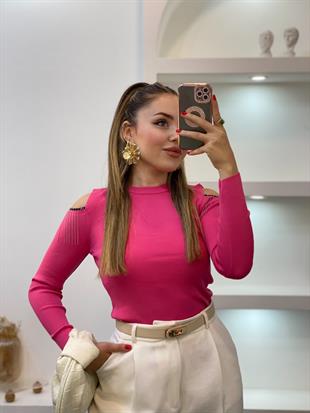 Pembe Omuzları Pencereli Zincir Dikimli Triko