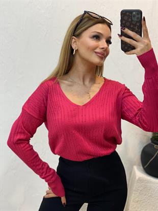 Pembe V Yaka Delikli Model Triko