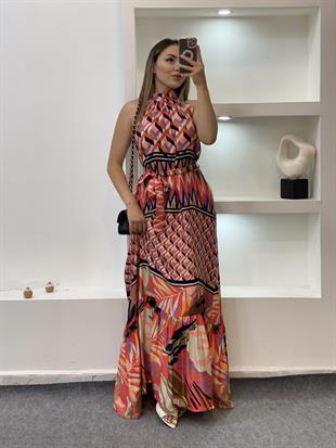 Renkli Halter Yaka Saten Dokulu Beli Kuşaklı Elbise