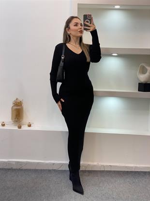 Siyah Arka Beli Kuşaklı Model Triko Elbise 