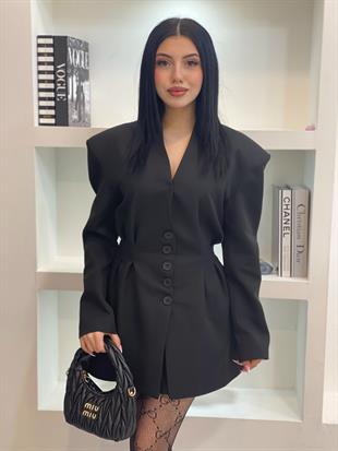 Siyah Belden Oturtmalı Blazer Ceket