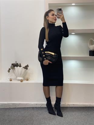 Siyah Boğazlı Bilek Gold Düğmeli Triko Elbise
