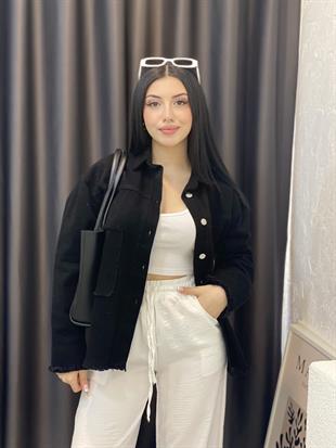 Siyah Cebi Yazılı Model Gabardin Ceket 