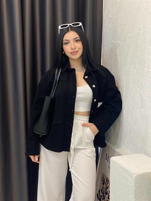 Siyah Cebi Yazılı Model Gabardin Ceket 