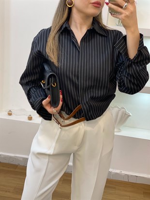 Siyah Çizgili Kemer Detaylı Gömlek 