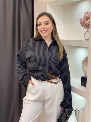 Siyah Çizgili Kemer Detaylı Gömlek 